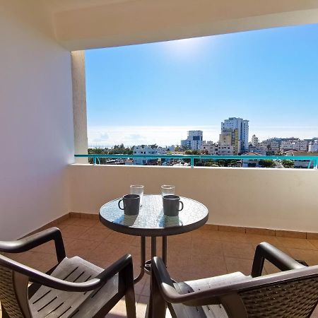 Off Course Seaview Apartment Larnaca Exterior photo